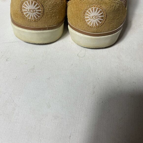 UGG gold sequins & tan leather suede sneakers with sheep skin fur lining… - Picture 5 of 9